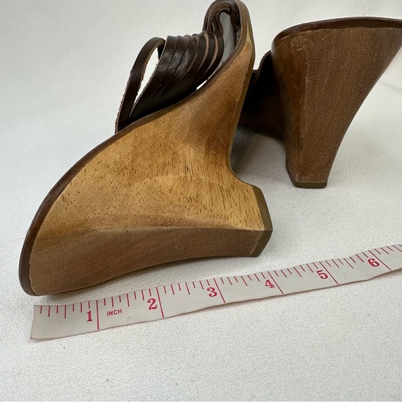 𝅺MICHAEL Michael Kors Brown Woven Leather Wedge Open Toe Sandal 9 - Picture 12 of 12
